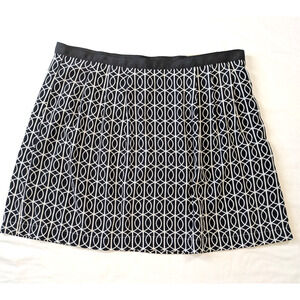 NEW Banana Republic‎ Skirt Wome Size 12 Short Lined Black White Geometric A-Line
